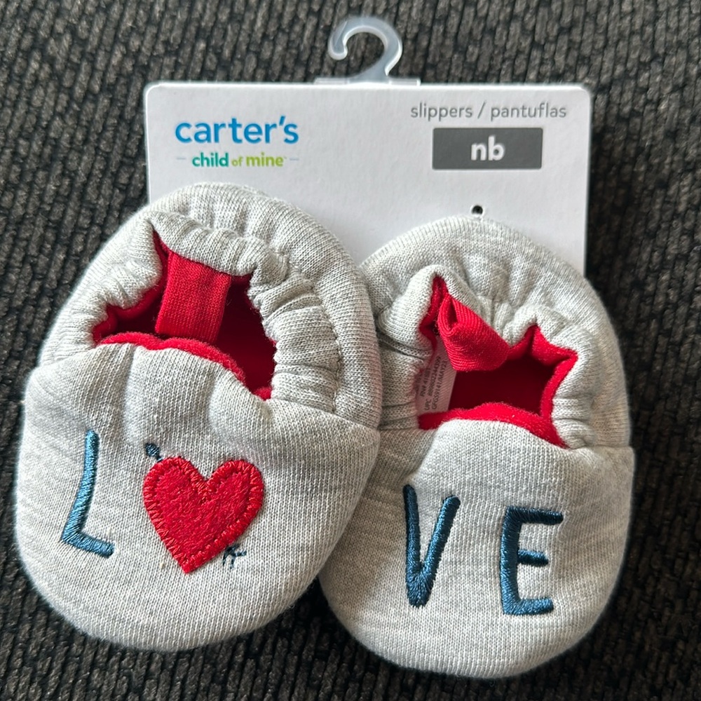 Carters child of mine newborn baby love heart slippers- NWT